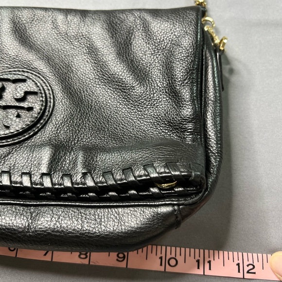 Tory Burch Marion Fold-Over Leather Crossbody – Black & Gold - Picture 10 of 10